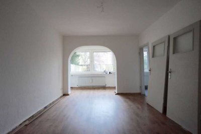 Schöne 3 Zimmer Wohnung  im gepflegten Haus !