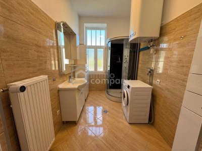 Elegante 6-Zimmer-Altbauwohnung mit Terrasse &amp; Balkonen auf 123 m²