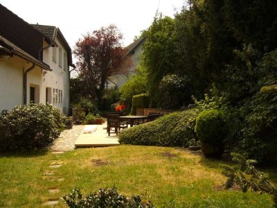Großzügiges Einfamilienhaus mit Moselblick, 220 m² Wohnfläche & 1.200 m² Grundstück in Koblenz-Güls