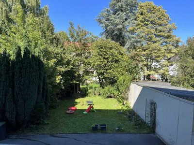 ruhige, großzügig geschnittene  3-Zimmer-Wohnung mit Gartennutzung