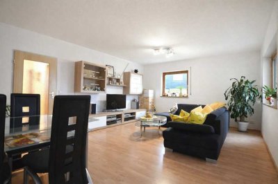 Großzügige 2-Zimmer-Wohnung mit Balkon und Einzel-Garage!