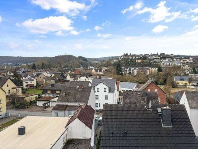 Mehrfamilienhaus in Hanglage mit attraktivem Renditepotenzial