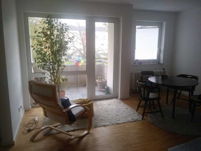 Helle und ruhige Wohnung im Grünen mit Balkon und EBK in Oberursel (Taunus)