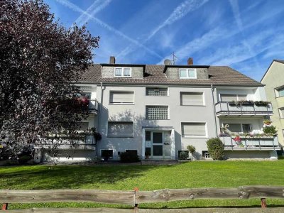 Gepflegte 3 Zimmer DG Wohnung in beliebter Wohngegend