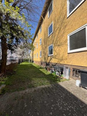 Frisch saniert - Einziehen und Wohnflühlen in Göppingen,2 Zi. im 1.OG links ( Ulmerstr.24 ),WM: 860€