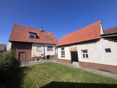 Charmantes Einfamilienhaus mit großem Grundstück und Ausbaupotenzial
