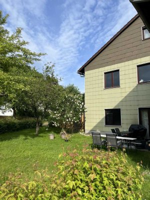 Attraktive 3-Zimmer-Erdgeschosswohnung mit gehobener Innenausstattung mit Balkon und EBK in Passau