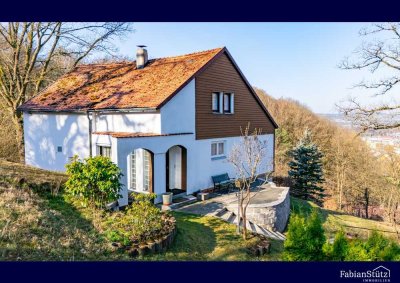 Reserviert! Alleinlage! Charmantes EFH mit Bergpanorama in Bad Berneck