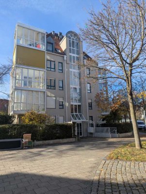Moderne 3 Zimmer Wohnung mit Balkon und TG Stellplatz im Univiertel Augsburg PROVISIONSFREI