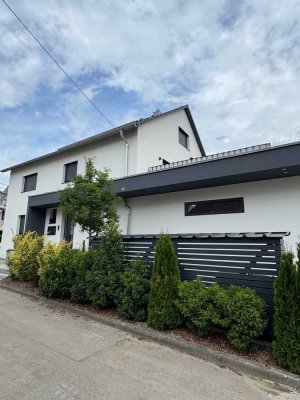 Großzügige 5-Zimmer Maisonette in Nürtingen-Raidwangen mit Balkon