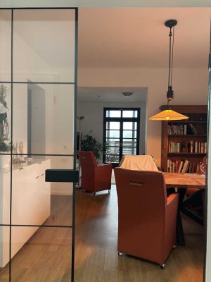 stilvolle 4-Zimmer-Wohnung mit geh. Innenausstattung