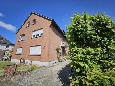 Gut geschnittene Dachgeschosswohnung – ideal zur Eigennutzung oder als Kapitalanlage in ruhiger Lage