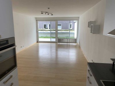 Schöne und helle zwei Zimmer Wohnung in Stuttgart, Feuerbach