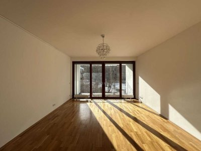 Zentral wohnen, ruhig genießen – 3 Zimmer mit Loggia und Balkon im Herzen von Berlin-Mitte