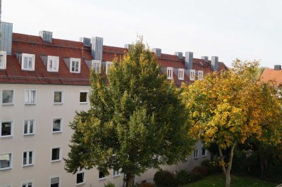 Helles WG-Zimmer - vollmöbliert, (5 Gehminuten zur Uni/FH)