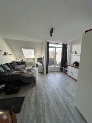 Großzügige 1,5-Zi-Wohnung mit Balkon in Reinbek
