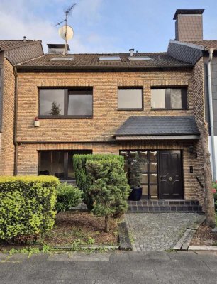 Tolle 4-Raum-Maisonette Wohnung mit EBK und Balkon in ruhiger Lage in Oberhausen Borbeck