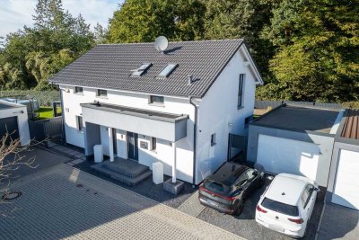 + 5PLUS + DIE BELOHNUNG FÜRS LANGE SUCHEN: EXKLUSIVES EFH IN GUTER LAGE VON INDEN/ALTDORF +