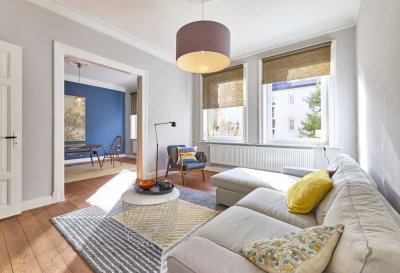 Freie, frisch renovierte, helle  3 Zimmer Wohnung mit Balkon in Hamburg-Altona, von privat