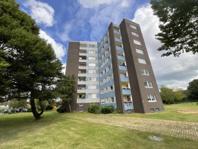 Toller Ausblick über Heppens! 4-ZKB-Balkonwohnung im Hochhaus zu vermieten!