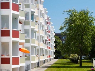 3-Raum-Wohnung in Görlitz-Weinhübel mit Dusche und Balkon! Kurze Wege zum Berzdorfer See!