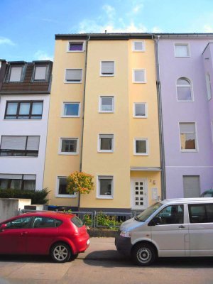 3 Zimmern mit Garten zur Alleinnutzung in Köln-Lindenthal