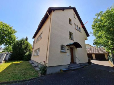 ***Freundliche Dachgeschoßwohnung auf dem Martinsberg***
