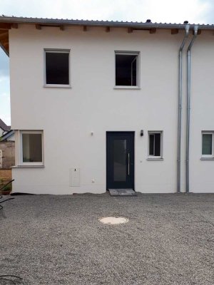 Neubau großzügige Doppelhaushälfte im Herzen Straubings!