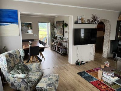 Schöne und große 5-Zi.-Wohnung am ruhigen Ortsrand
