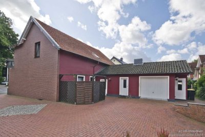 Einfamilienhaus mit Einliegerwohnung in zentraler Lage
