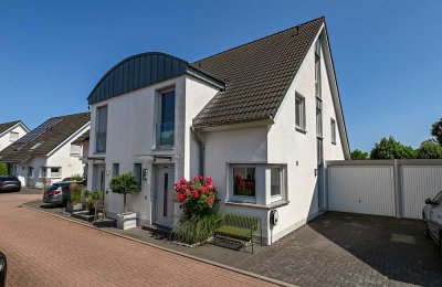 Familientraum in Aachen-Brand! Exklusives & Energieeffizientes Doppelhaus mit Garten und Weitblick
