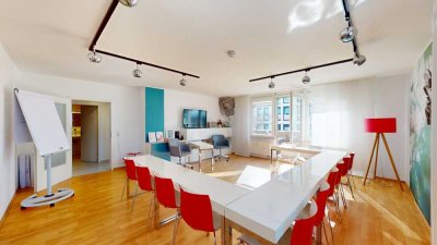 Stilvolle Dachgeschosswohnung mit sonniger Gartenterrasse und Tiefgaragenstellplatz am Holzhofpark