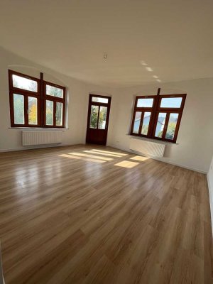 Schicke 4 Zimmer Wohnung mit toller Außenanlage *Juni Mietfrei*