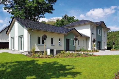 Doppelhaus - Standthaus und Bungalow in attraktiver zentraler Lage in Eggersdorf