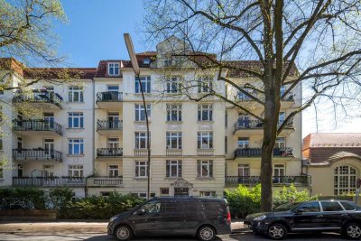 Stilvolle Altbauwohnung mit Garten in Top-Lage