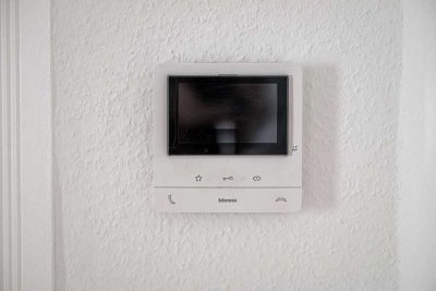 Hochwertige Modernisierung - Inklusive moderner Einbauküche!