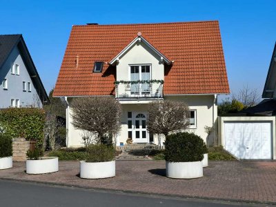 Großzügiges, freistehendes Einfamilienhaus mit Garten in Alfter-Gielsdorf
