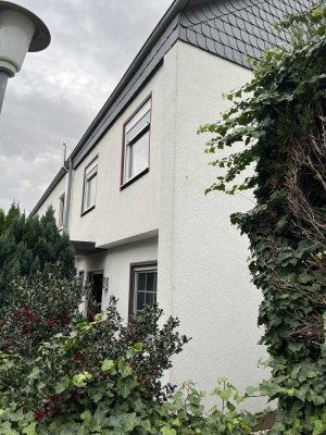 Maintal Wachenbuchen" Reihenendhaus in ruhiger Wohnlage