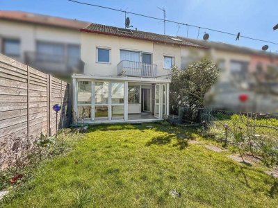 Charmantes Reihenmittelhaus mit zwei Garagen in Neusäß - Nähe Uniklinikum