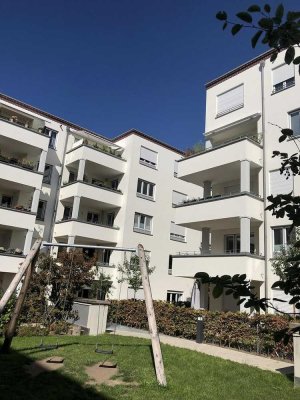 Neuwertig - Sonnige 3-Zimmer-Wohnung mit EBK und Garten in Traumlage Nürnberg