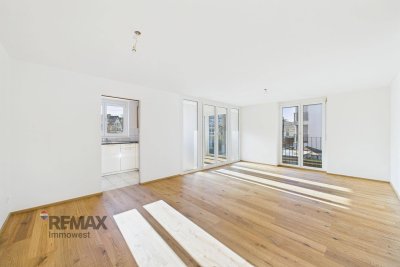 Mitten drin &amp; lichtdurchflutet: Helle 3-Zimmer-Wohnung mit Wintergarten