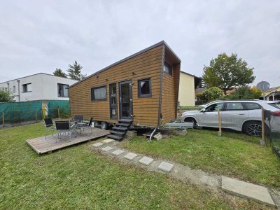 Freistehendes möbiliertes Tiny House für Wochenendheimfahrer zu vermieten