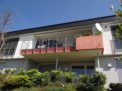 Sifi: 1-2-Fam.-Haus am Wald, Aussicht, EBK, Doppelgarage, ELW für Freiberufler oder Pflegepersonal