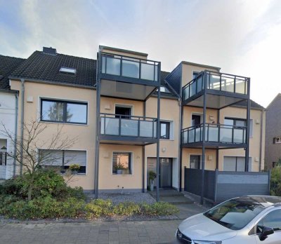 Gemütliche Dachgeschoss Wohnung mit Balkon