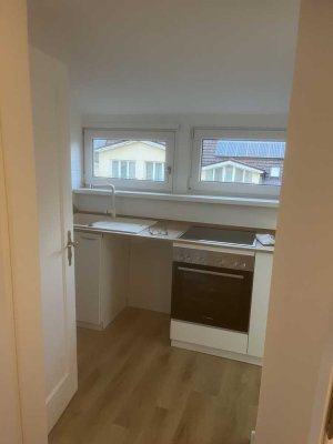 3 Zimmer Dachgeschosswohnung in Lübeck - Schlutup