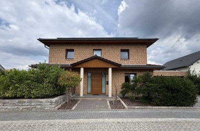 Geräumiges, 7-Raum-Einfamilienhaus mit gehobener Innenausstattung in Isenbüttel