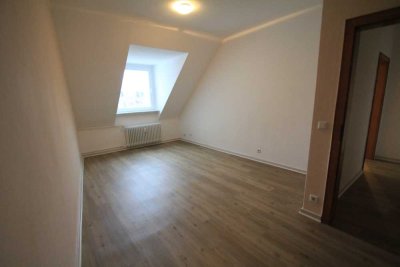 Ansprechende und gepflegte 2-Raum-DG-Wohnung in Koblenz