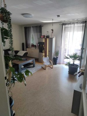 ruhige Lage * familiengeeignet * 3-Zi.-Whg. m. Balkon * 74 m²