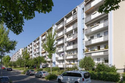 Familien willkommen: 4-Zimmerwohnung mit Balkon und Aufzug im 2.OG!