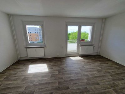 Ab 01.10. frei - Eure 2-Zimmer-Wohnung mit Balkon am Rande von Hohenstücken!